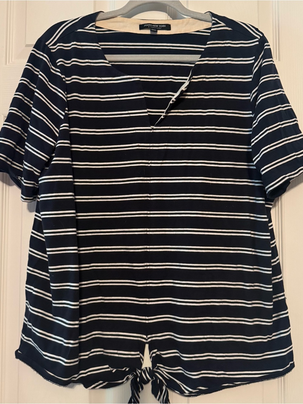 Jones New York Black & White Striped Tie-Front Short Sleeve Top